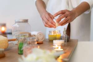 Essential oils for candle DIY